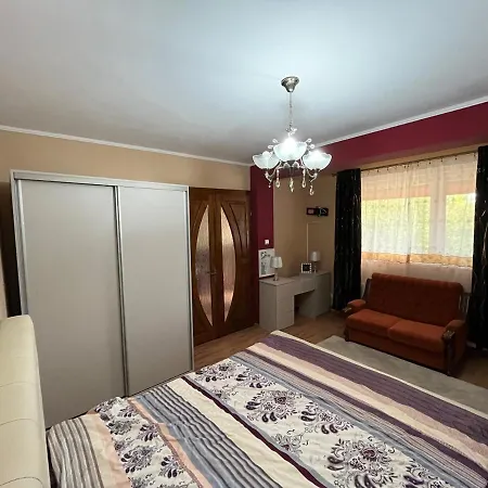 Lipovei Easybook Apartment *