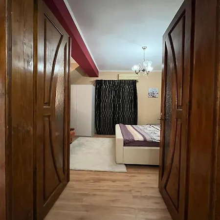 Lipovei Easybook Apartment *