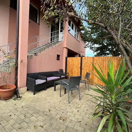 Nest Near Amazonia And Iulius Town * Timisoara